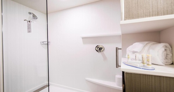 Courtyard by Marriott Columbia Cayce image 2