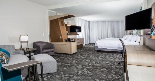 Courtyard by Marriott Columbia Cayce image 28