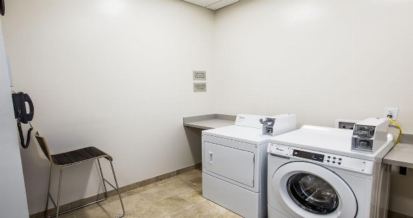 Courtyard by Marriott Columbia Cayce image 3