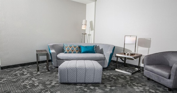 Courtyard by Marriott Columbia Cayce image 5